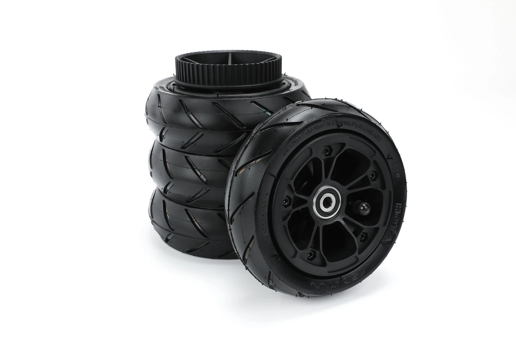 150 HOTA AT-wielset