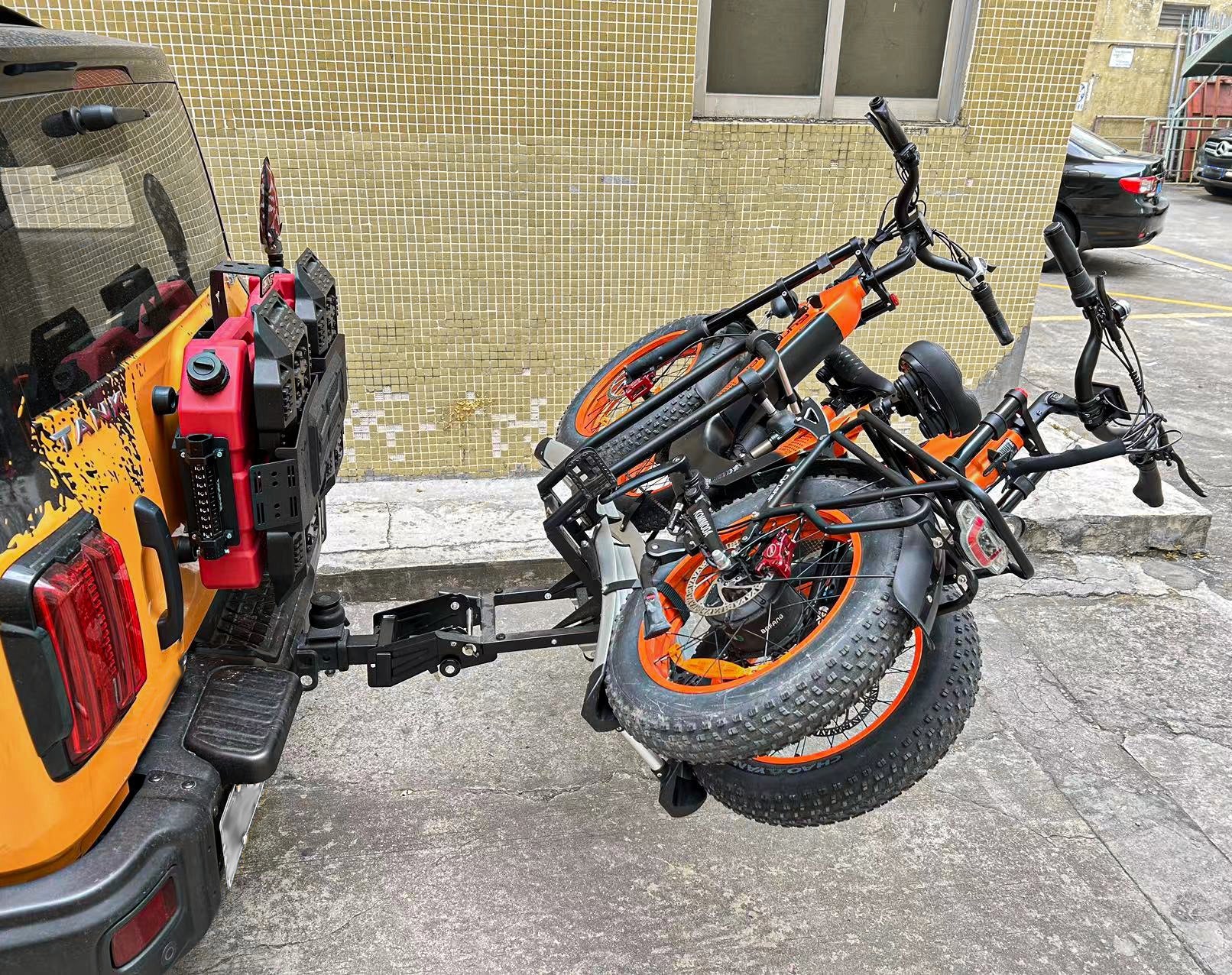 Portapacchi per bici elettrica