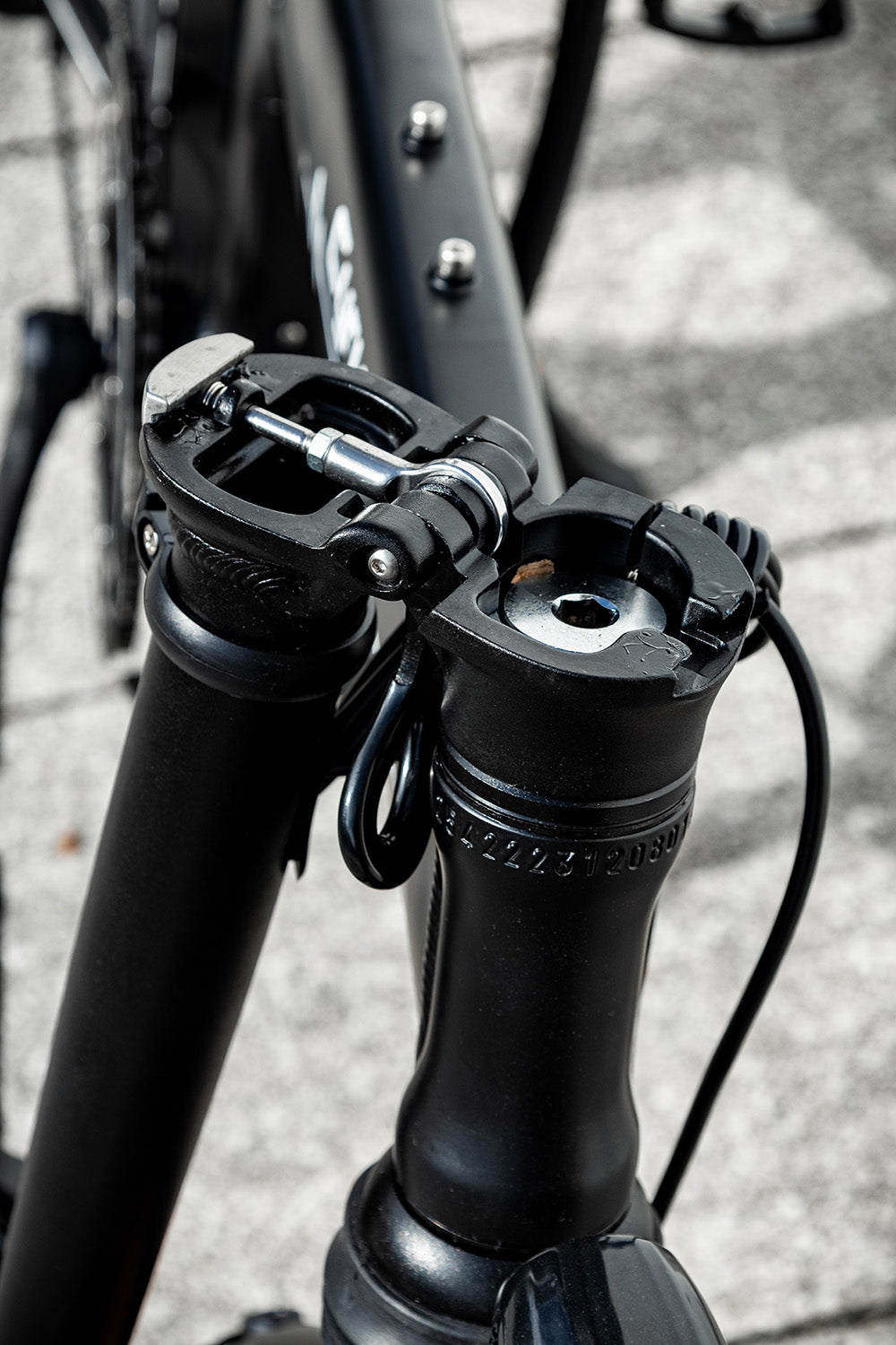 01 — Double-Lock Steering System