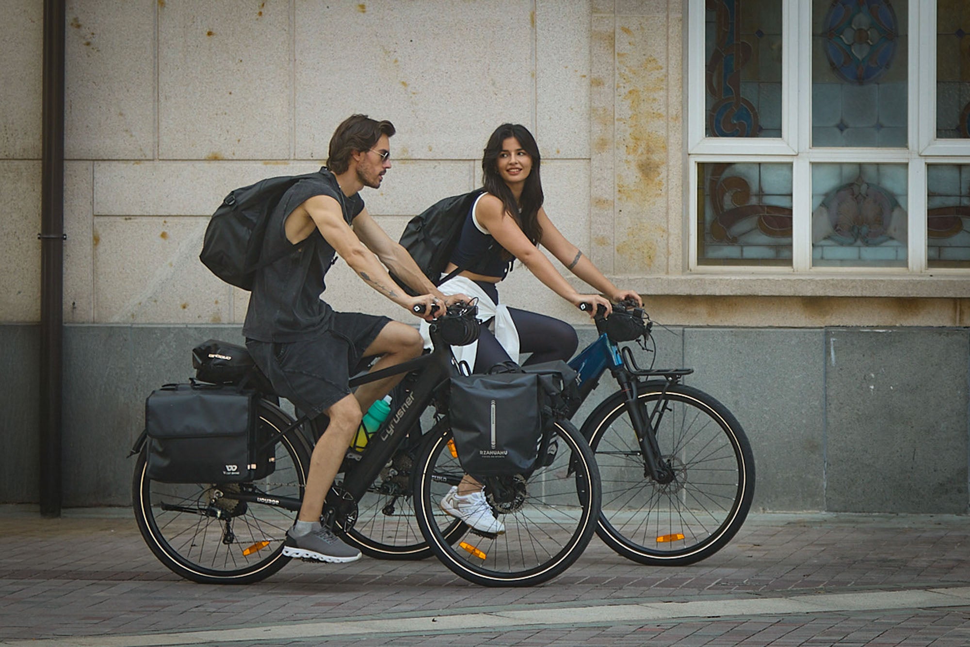 Voyage Trekking E-Bike