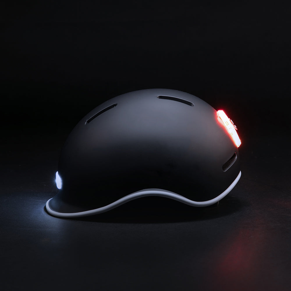 Casco elegante con luce